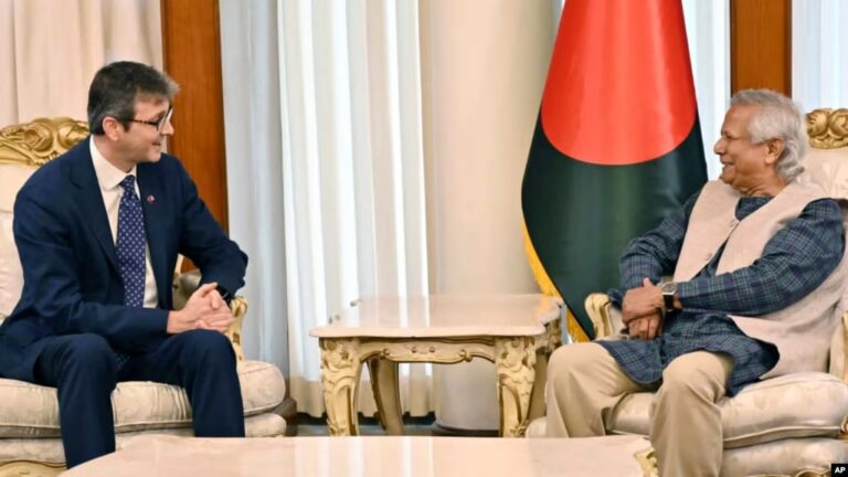 Bangladesh Seeks U.S. Support for Economic Reforms Amid Crisis Bangladesh Seeks U.S. Support for Economic Reforms Amid Crisis