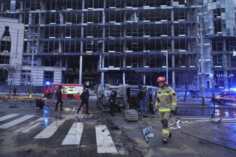 Attacks Intensify: 112 Russian Drones and Missiles Wreak Havoc in Brutal Onslaught on Ukraine Attacks Intensify: 112 Russian Drones and Missiles Wreak Havoc in Brutal Onslaught on Ukraine