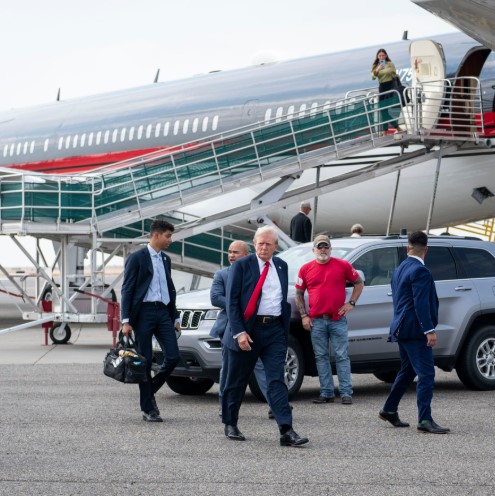 Epstein’s Jets and Trump’s Name in Flight Logs