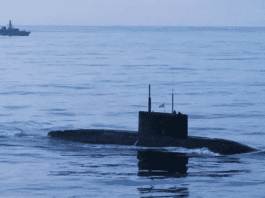 British Navy monitors Russian submarine through English Channel to secure UK waters