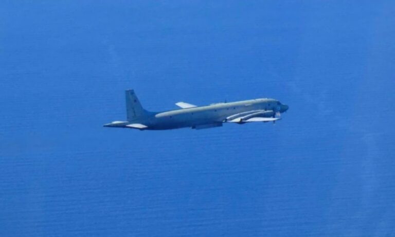Japan Scrambles Jets to Warn Russian Aircraft Japan Scrambles Jets to Warn Russian Aircraft