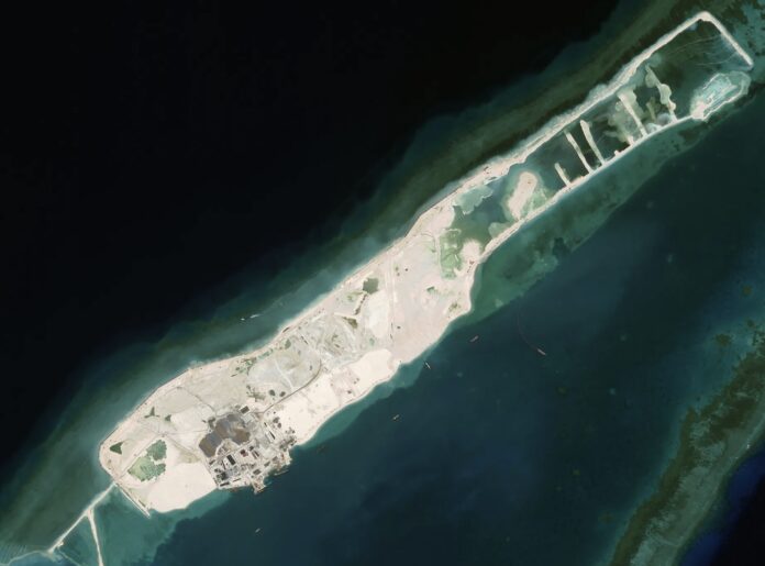 IMG_1600 Malaysia Accuses Vietnam of Expanding Disputed Reef!