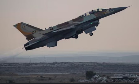 IDF Strikes Syrian-Lebanese Border Crossing Used by Hezbollah