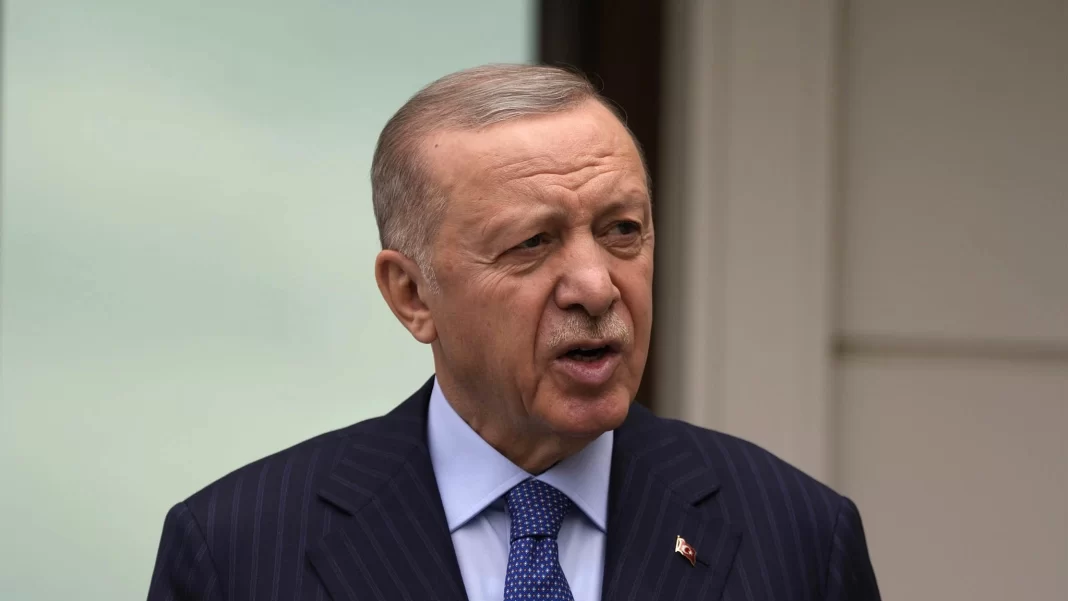 Erdogan’s Ultimatum: Lay Down Arms or Be Buried in Syria