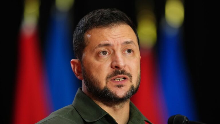 Ukraine Seeks Deeper Canadian Ties for Defense Ukraine Seeks Deeper Canadian Ties for Defense