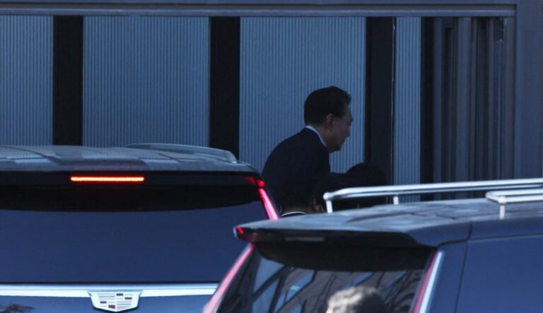 Political Earthquake: 48 Critical Hours to Decide Yoon’s Fate After Arrest Political Earthquake: 48 Critical Hours to Decide Yoon’s Fate After Arrest