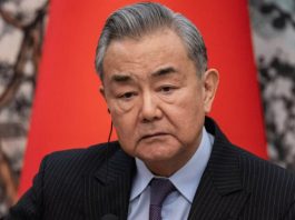 China's Foreign Minister Warns EU: Beijing Cannot Risk a Russian Defeat in Ukraine