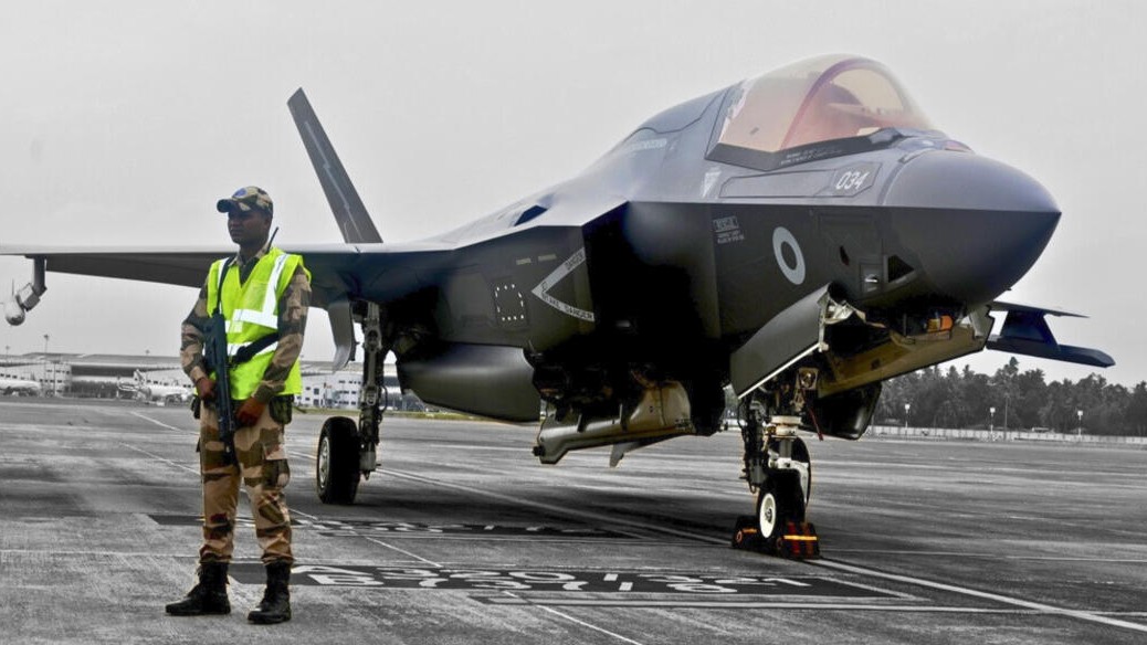 Stranded No More: UK’s F-35B Fighter Jet Ready to Take Off After Five Weeks
