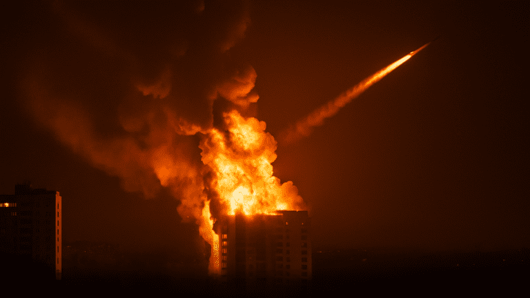 Explosions rock Kyiv as Russia launches fierce night of drone and missile strikes Explosions rock Kyiv as Russia launches fierce night of drone and missile strikes