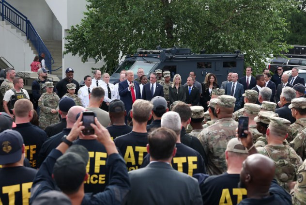 Pentagon reportedly plans military options for Chicago as Illinois leaders deny federal request