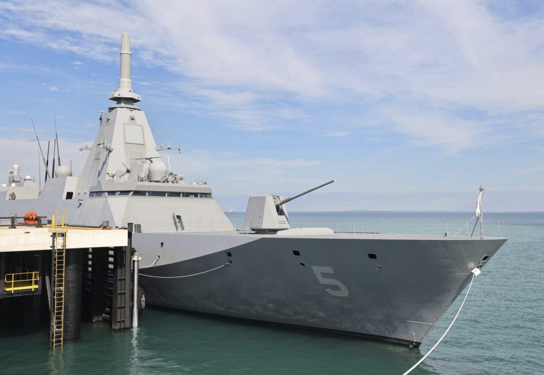 Australian government negotiates price of Japanese frigate fleet while ministers meet in Tokyo