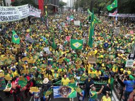 Bolsonaro backs supporters rallying against Supreme Court ahead of coup trial verdict