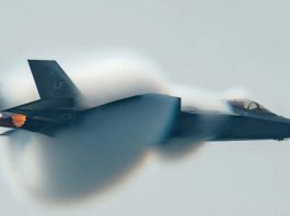 Canada moves to finalize F-35 review amid U.S. warnings on military integration risks