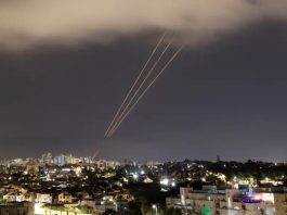 Houthis claim missile strike on Tel Aviv as group cites use of hypersonic weapon