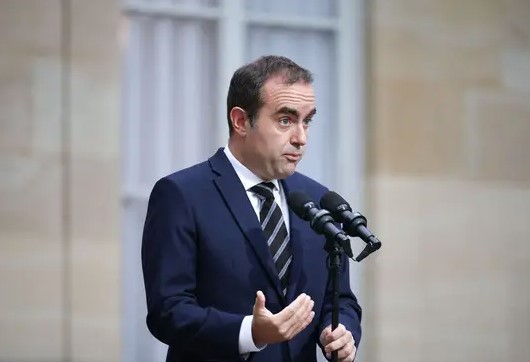 French Prime Minister Lecornu resigns less than a day after forming new cabinet