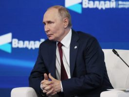 Putin warns US over Tomahawk missile supply to Ukraine citing risks to relations and battlefield
