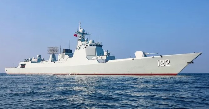 Philippine Navy deploys warships after Chinese frigate lingers off Zambales EEZ waters