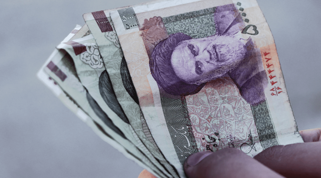 Iran warns of economic strain as revolutionary guard controls key sectors affecting rial stability