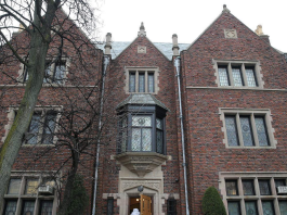 Federal prosecutors charge man with damaging Chabad Headquarters in Brooklyn, cite religious property law