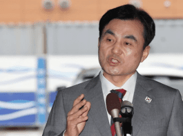 Ahn Gyu-back discusses plans for South Korea’s nuclear-powered submarines with U.S. senators